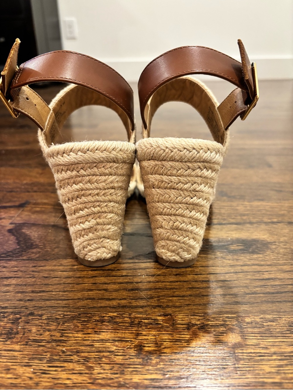 ☀️Raffia Wedge Rolling into Summer☀️ - Picture 3 of 10
